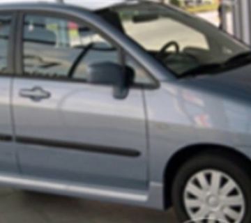 Suzuki Liana 2001 - bočne letvice - cover