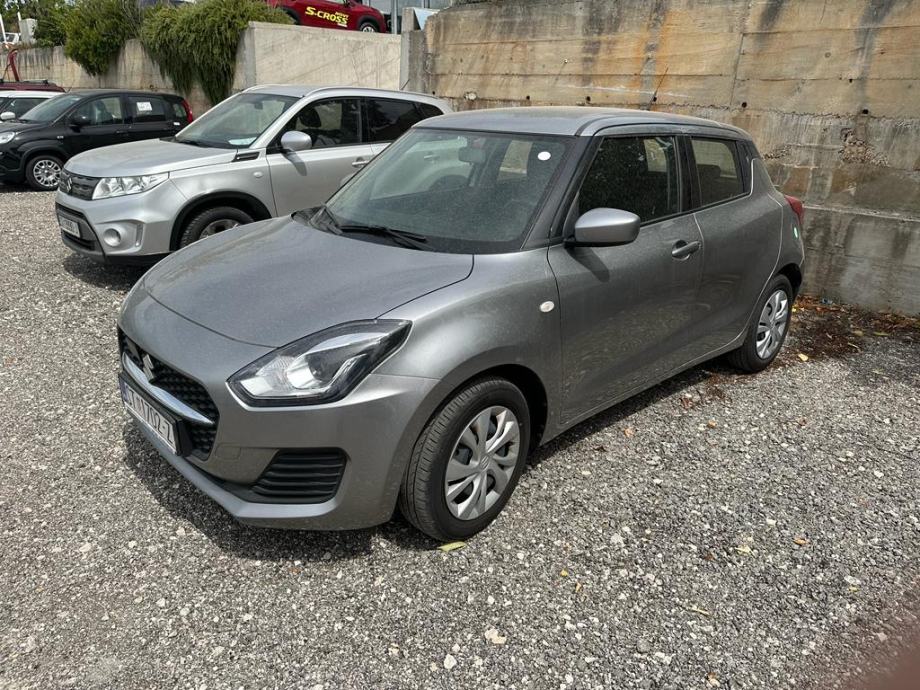 suzuki-swift-1.2-hybrid-2021-slika-199074378