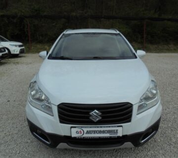 SUZUKI SX4 S-CROSS 1,6 DDIS CLIMATRONIC,TEMPOMAT,ALU 17 !! - cover