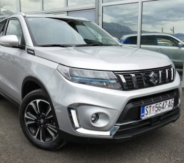 Suzuki Vitara 1,4 Hybrid (Full oprema) 2023. - cover