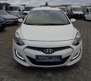 Hyundai i30 CW 1,6 CRDi Automatik; Klima; El. paket.. - cover
