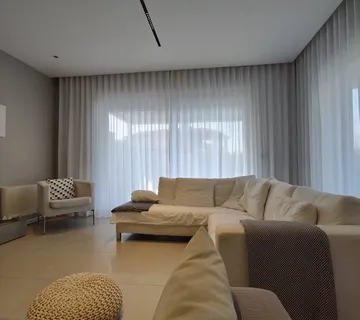 Šivanje po mjeri, montaža zavjesa i vodilica obiteljska kuća. - cover