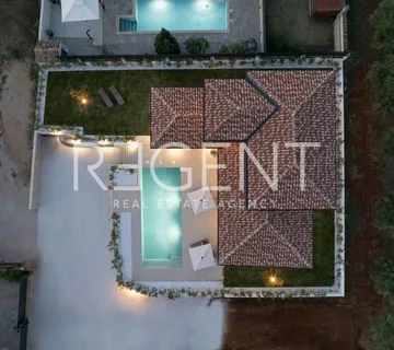 Istra, Poreč - Elegantna kamena kuća s bazenom - cover