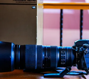 Odlična prilika-dosta foto opreme! - cover