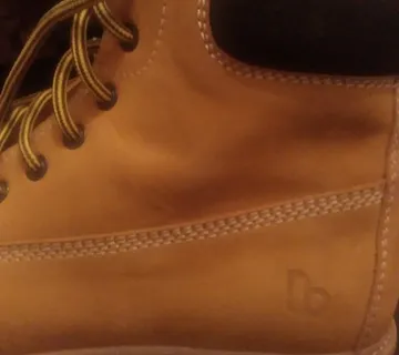 Nove cipele "Borovo" - cover