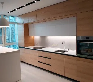 Kuhinja od furnirannog iverala - cover