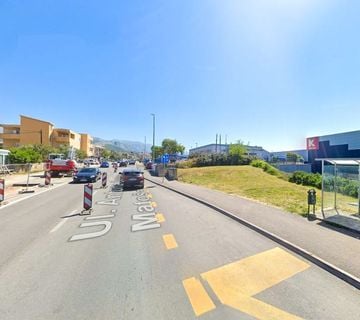 SOLIN, Matoševa ulica - Poslovni prostor za razne djelatnosti, 105 m² - cover
