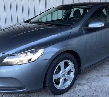 Volvo V40 D2 Professional ALU NAVI FULL LED *GARANCIJA* - cover