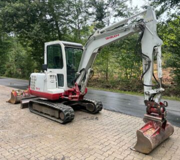 Takeuchi TB 135 - cover