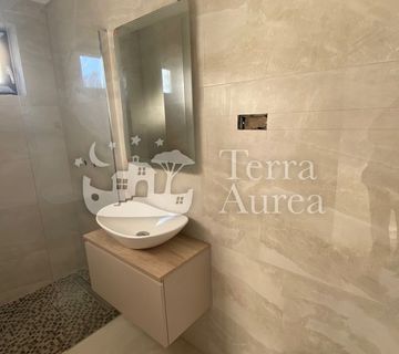 Luksuzni apartman u novogradnji s lijepim pogledom na more, Malinska, otok Krk - cover