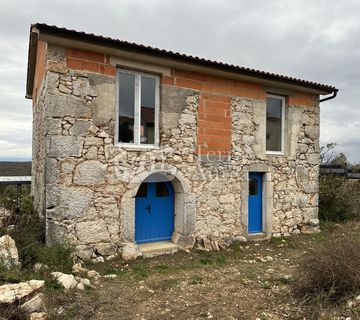 Dvije kuće u roh bau fazi, okolica Šotoventa, otok Krk - cover