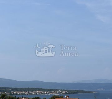 Atraktivno građevinsko zemljište s veoma lijepim pogledom na more, Malinska, otok Krk - cover