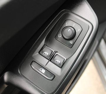 VW Caddy MAXI 2.0 TDi DSG *LED, NAVIGACIJA, KAMERA*, 2022 god.  - cover