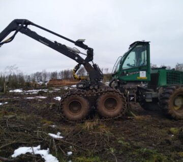 TIMBERJACK (JOHN DEERE) 1470D - HARVESTER - cover