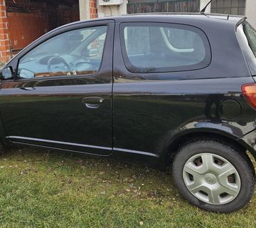 Toyota Yaris 1.0 VVT-i - cover