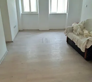 Zagreb, strogi Centar, dvosobni stan 51 m2, 200 m od Trga bana Jelačića