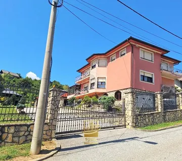 Zagreb, Podsljeme, Ekskluzivna vila 550 m2 i ost. na parceli 2800 m2 (prodaja)