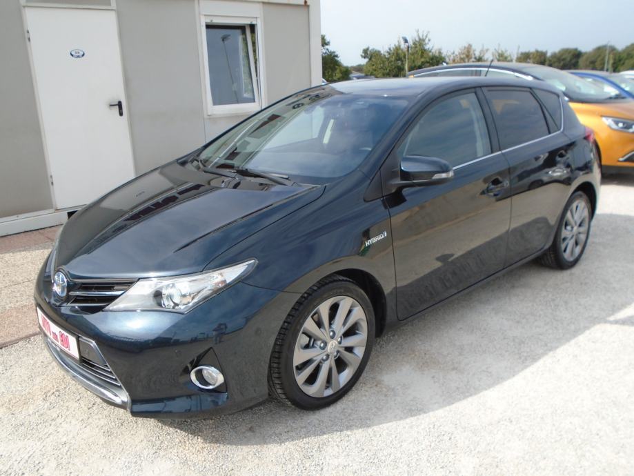 toyota-auris-1.8-hybrid-automatik-slika-203482238