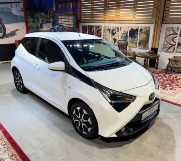 Toyota Aygo 1,0 svojim kamionima uvozimo - do reistracije - cover