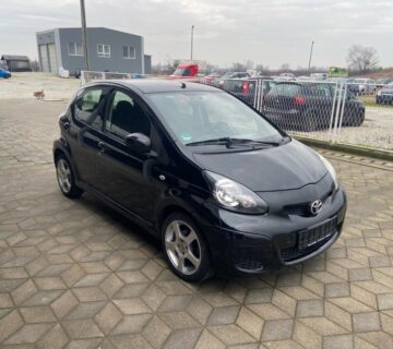 Toyota Aygo 1,0 VVT-i Cool VELIKA RASPRODAJA - PREKO 200 VOZILA - cover