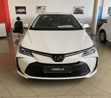 TOYOTA COROLLA 1.5 LUNA, UŠTEDA 3.300 EUR ! - cover