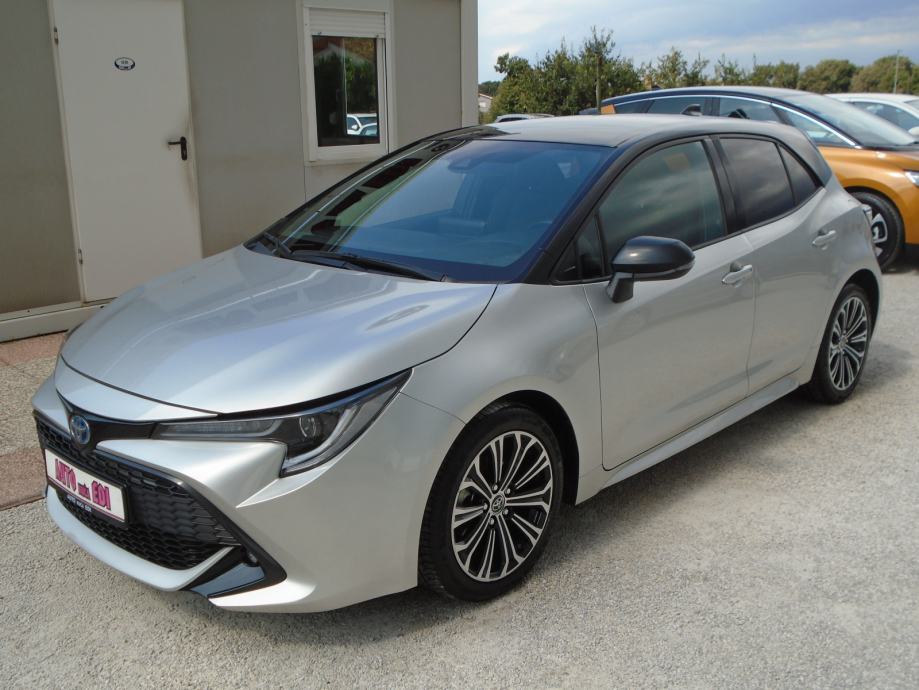 toyota-corolla-1.8-vvt-hybrid-automatik-slika-201646626