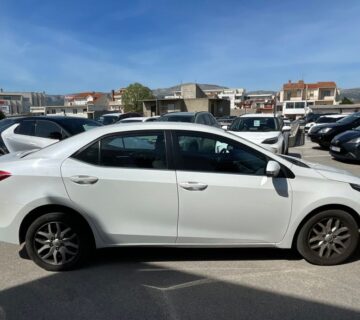 Toyota Corolla Sedan 1,4 D-4D - cover