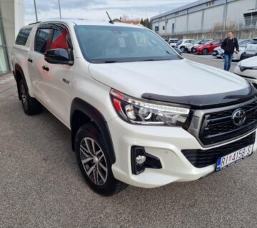 Toyota Hilux 2.4 D-4d automatik, nije uvoz, prvi vlasnik, garancija 6g - cover