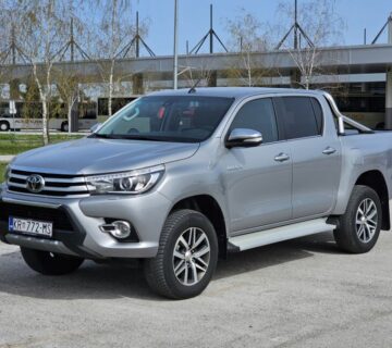 Toyota Hilux 2.4D Invincible automatik 4x4 SERVISNA 1. VLASNIK HR AUTO - cover