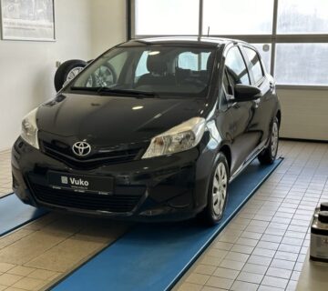 Toyota Yaris 1,0 VVT-i - cover