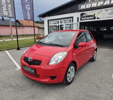 Toyota Yaris 1,3 VVT-i, 153.000 km,SERVISNA, MOGUČE PLAĆANJE KARTICAMA - cover