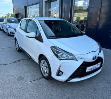 Toyota Yaris Hybrid 1,5 VVT-i - 130.000km - KAMERA - NOVO - REG 1 GOD - cover