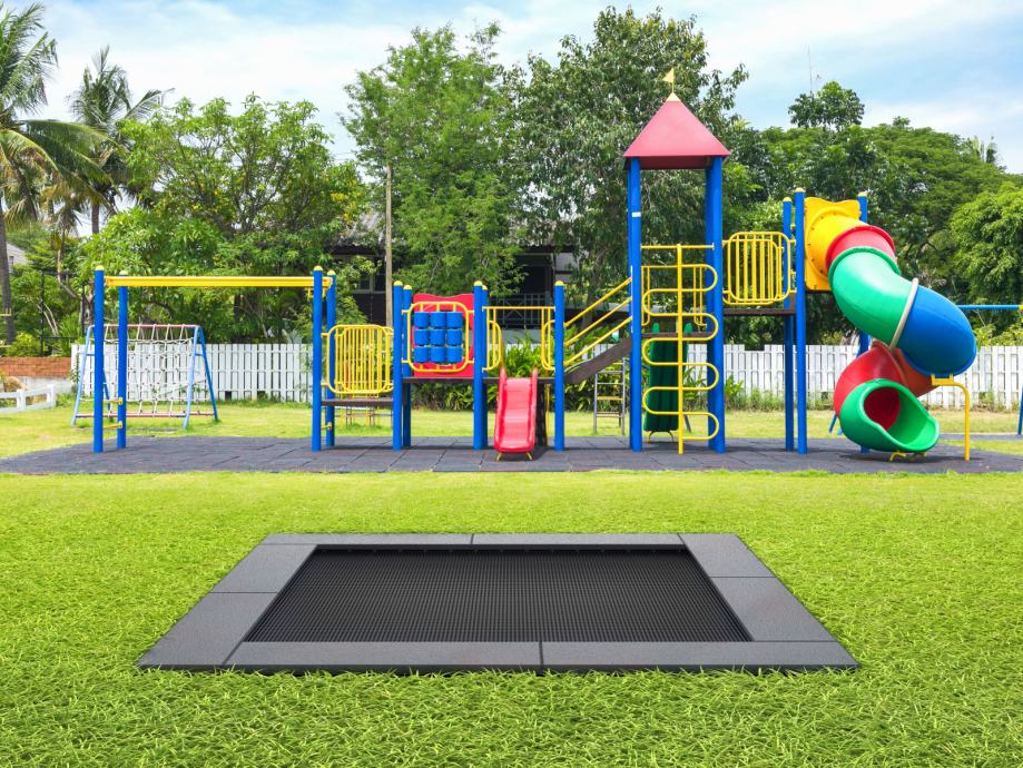 trampolin-vrhunske-kvalitete-ukopani-made-in-eu-javnu-upotrebu-slika-129410855
