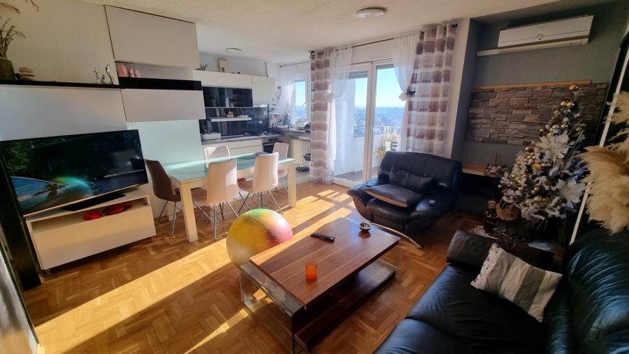 tresnjevka-4-sob-stan-panoramskim-pogledom-zagreb-slika-211296521