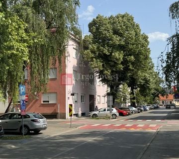 T. SKALICE trosoban stan, 83 m², 2. kat, centr. plin - cover