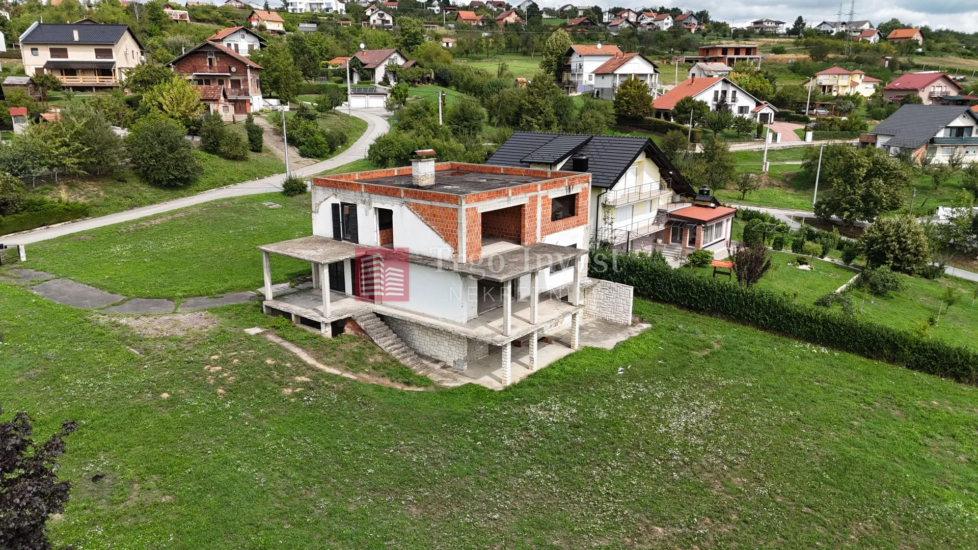 PODVINJE katnica, 409 m², ok. 2920 m², roh-bau, pogled na grad - cover