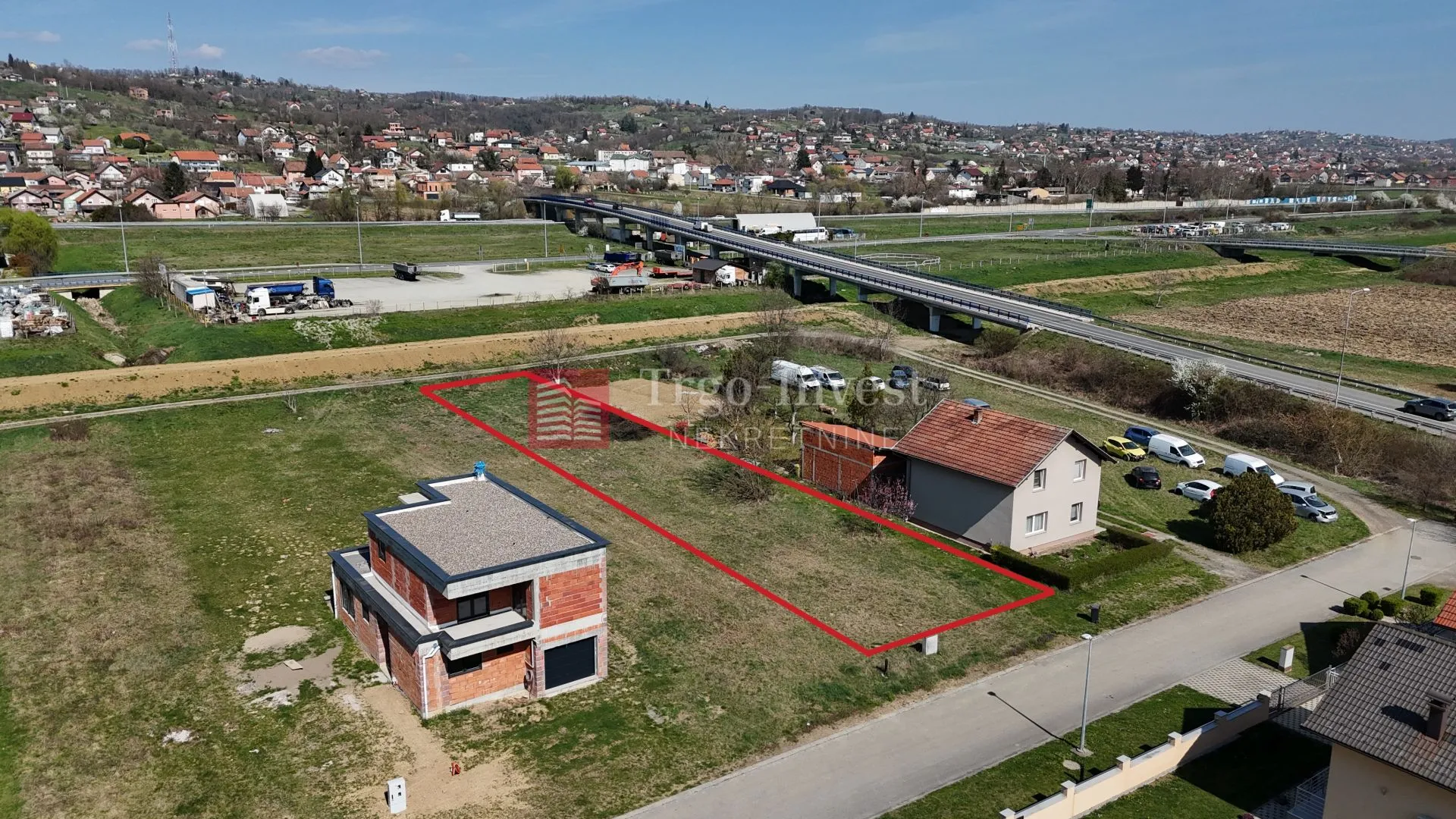 KOLONIJA građevinsko zemljište, 857 m², S2 zona  - cover