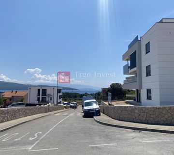 KRK - luksuzni trosobni apartman 93m2 s vlastitim vrtom - cover