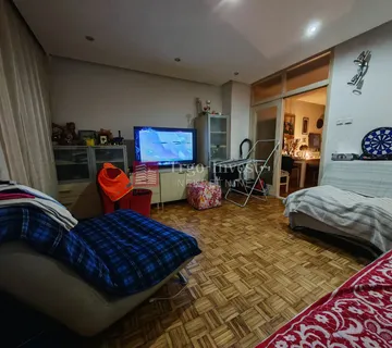 SLAVONIJA I, 3sobni stan 87 m2, prizemlje, odv. režije, klima. - cover