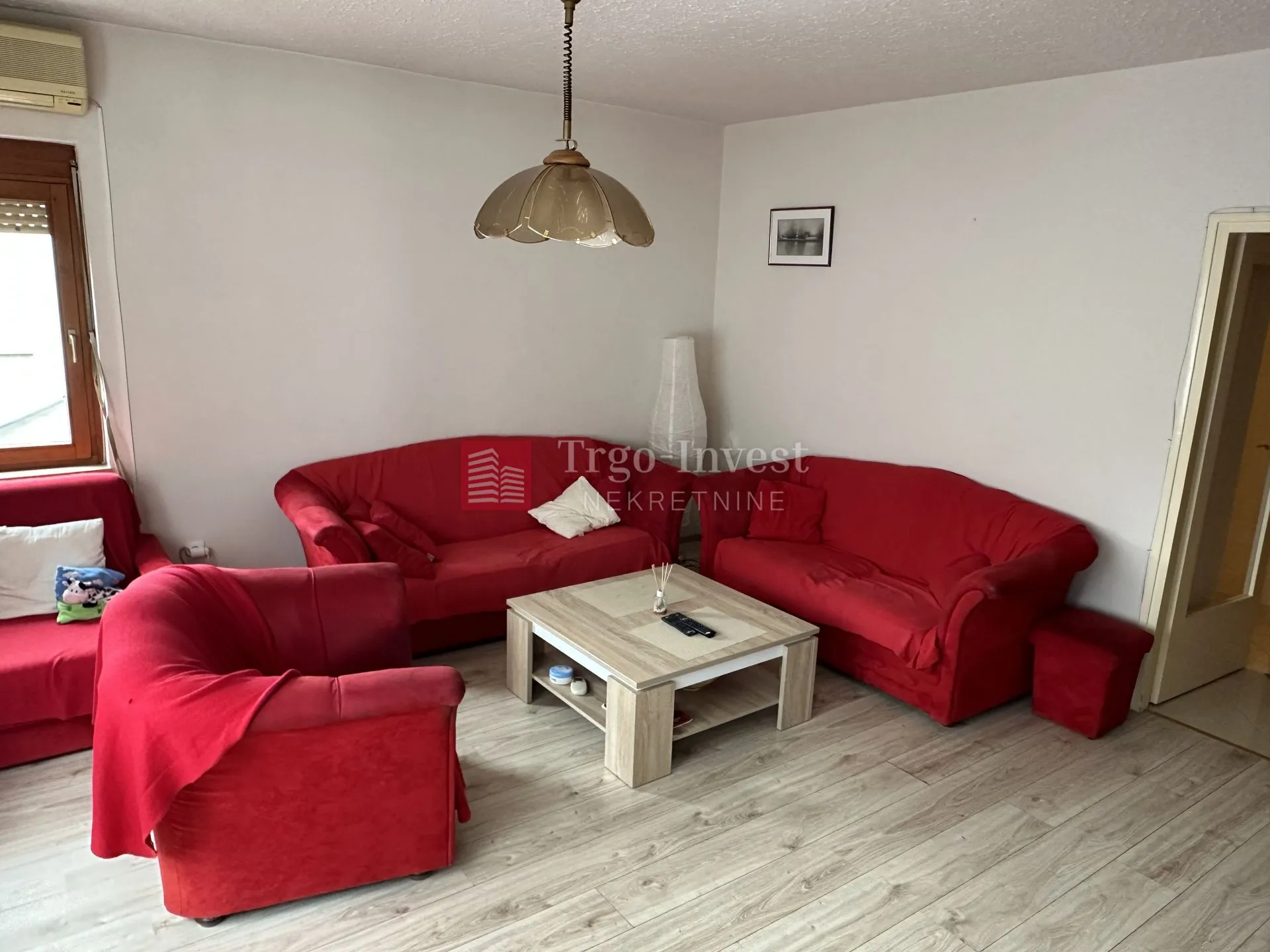 NAS. LUTVINKA, dvosobni stan 55 m2, III Kat, namješten, NAJAM. - cover