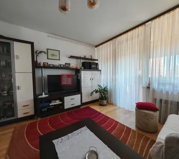 SLAVONIJA I dvosobni stan 68 m2, IV kat, centr, klima. - cover