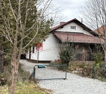 NAS. ČAPLJA (Podvinje) prizemnica 75 m2, ok. 990 m2. - cover