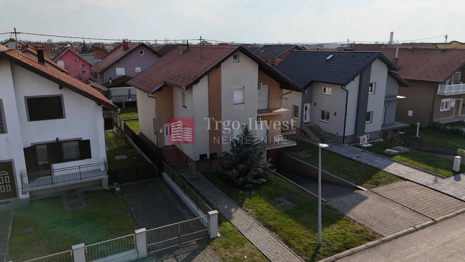 J. GOTOVCA katnica 200 m2+podrum, centr.plin, klima. - cover