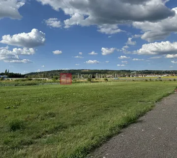 ŠESTINAC zemljište, 3.429 m², M zona - cover