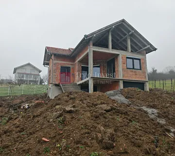 PODVINJE - roh-bau katnica 190 m2 - cover