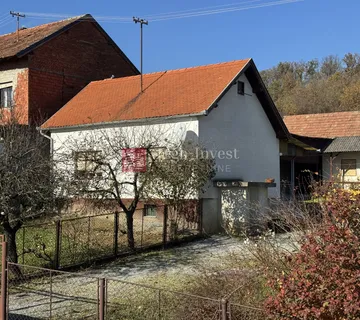 RADOVANJE prizemnica 85 m² na velikoj okućnici 2543 m² - cover
