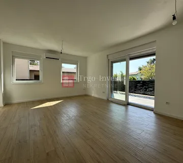 KOLONIJA NOVOGRADNJA trosoban stan 76 m2, prizemlje, vrt - cover