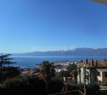 Rijeka, Trsat, 180 m2, dvoetažni stan u kući s dvorištem - cover