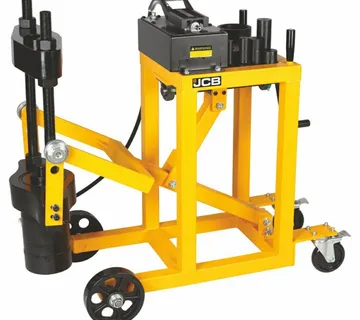Preša mobilna na pneumatiku i hidrauliku 75T JCB-B1339 - Mihovljan, Čakovec