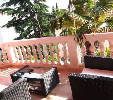 ZADAR PRILIKA TROSOBNI STAN,STUDIO APARTMAN,i POSLOVNI PROSTOR - cover